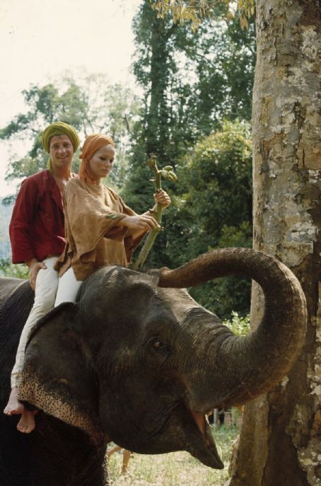 Ursula Andress and Jean-Paul Belmondo