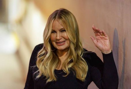 Who is Jennifer Coolidge dating? Jennifer Coolidge boyfriend, husband