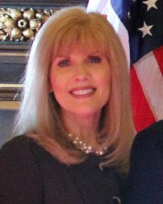 Peggy Scott (politician)