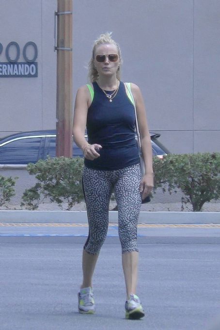 Malin Akerman – Running errands in Los Angeles | Malin Akerman Picture