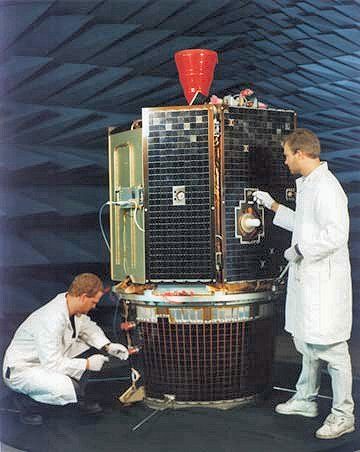 Clementine (spacecraft)