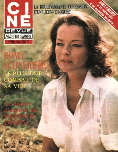 Romy Schneider, Cine Revue Magazine 12 August 1981 Cover Photo - France