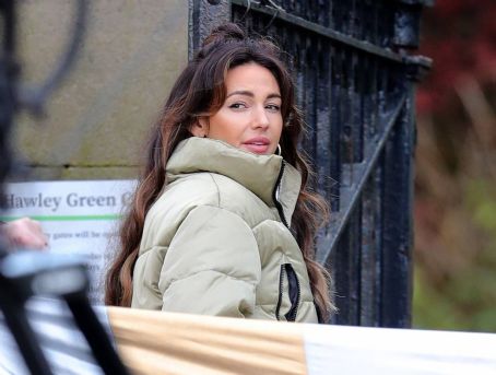 Who is Michelle Keegan dating? Michelle Keegan boyfriend, husband