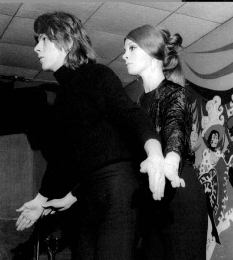 David Bowie and Hermione Farthingale 'Life on Mars'