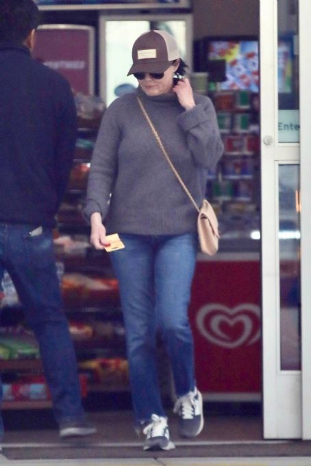 Shannen Doherty – Stopping at a gas station to fill up in Malibu